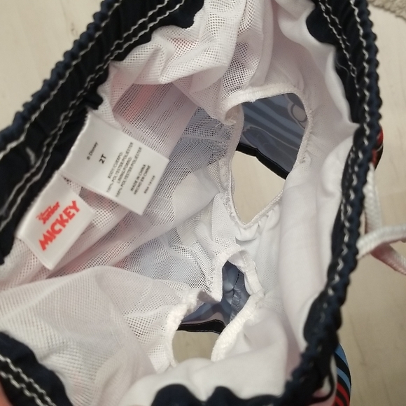 Mickey swim trunks - Picture 5 of 6